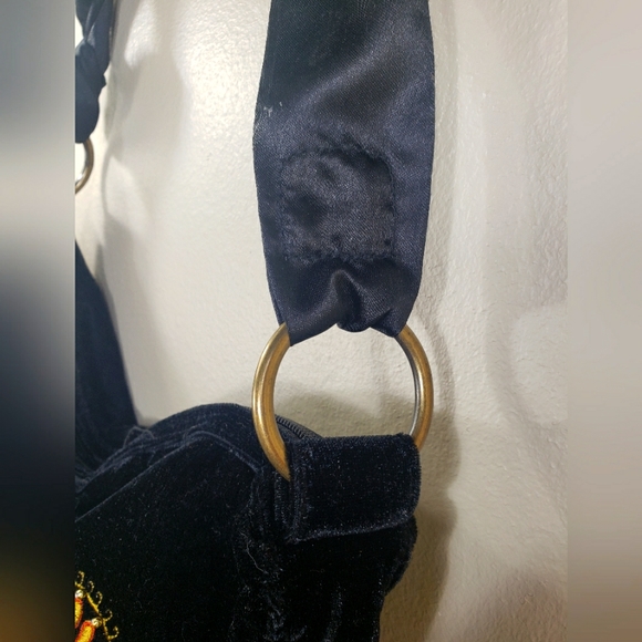 SO Ladies Black Velvet Hand/ Shoulder Purse Embroidered With Roses - Picture 5 of 16